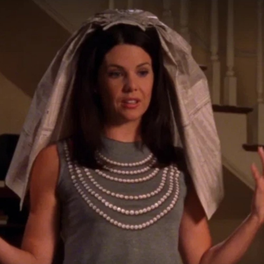 ASO Gilmore Girls: Lorelai Pearl Necklace Too